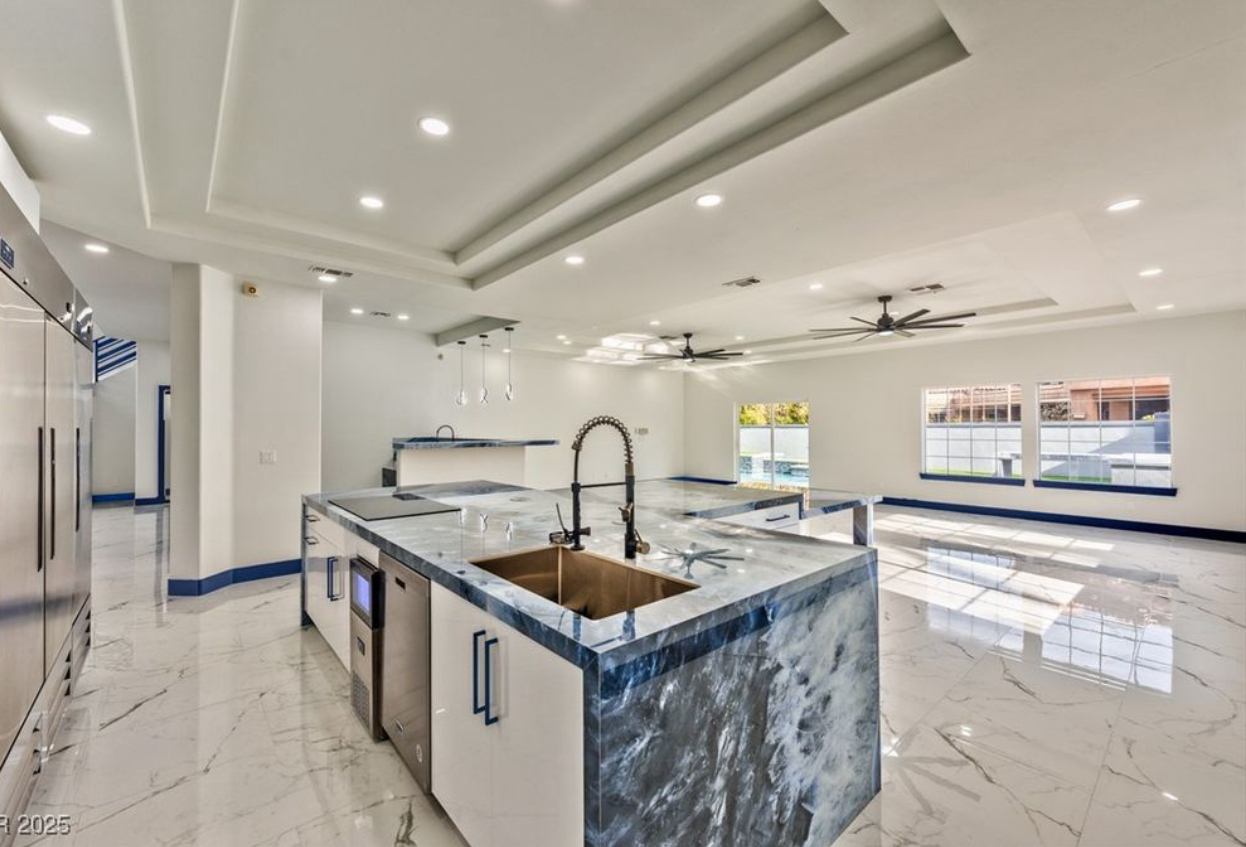 Cabinet refacing in Los Angeles